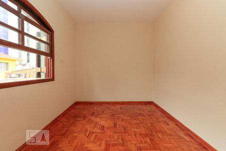 Quarto 1 de casa para alugar com 2 quartos, 110m² em Pinheiros, São Paulo