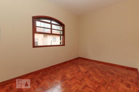 Quarto 1 de casa para alugar com 2 quartos, 110m² em Pinheiros, São Paulo