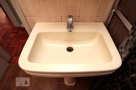 Apartamento para alugar com 70m², 2 quartos e sem vagaBanheiro