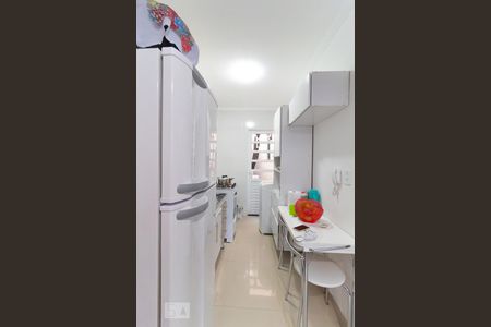 Casa de condomínio à venda com 38m², 2 quartos e sem vagaCozinha e Área de Serviço