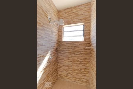 Casa para alugar com 120m², 2 quartos e 2 vagas Casa para alugar com 120m², 2 quartos e 2 vagasBanheiro da Suíte 02