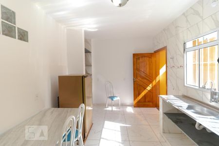 Casa para alugar com 120m², 2 quartos e 2 vagas Casa para alugar com 120m², 2 quartos e 2 vagasCozinha