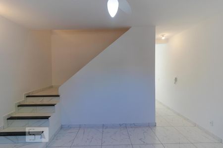 Sala de casa para alugar com 2 quartos, 120m² em Cidade Universitária, Campinas
