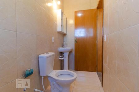 Casa para alugar com 120m², 2 quartos e 2 vagas Casa para alugar com 120m², 2 quartos e 2 vagasBanheiro da Suíte 01