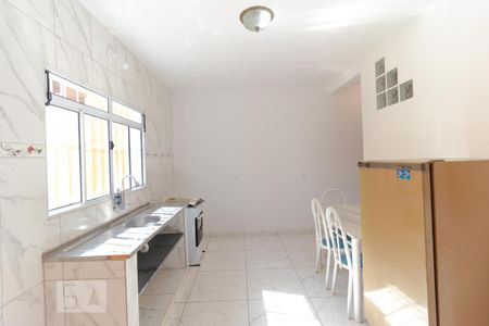 Casa para alugar com 120m², 2 quartos e 2 vagas Casa para alugar com 120m², 2 quartos e 2 vagasCozinha