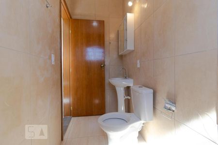Casa para alugar com 120m², 2 quartos e 2 vagas Casa para alugar com 120m², 2 quartos e 2 vagasBanheiro da Suíte 02