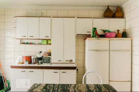 Casa à venda com 230m², 3 quartos e 3 vagasCozinha