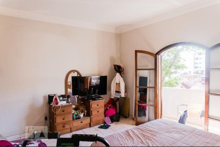 Casa à venda com 230m², 3 quartos e 3 vagasSuíte 