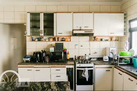 Casa à venda com 230m², 3 quartos e 3 vagasCozinha