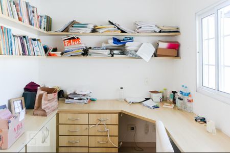 Casa à venda com 230m², 3 quartos e 3 vagasSuíte 