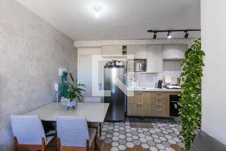 Sala de apartamento à venda com 2 quartos, 40m² em Sítio da Figueira, São Paulo