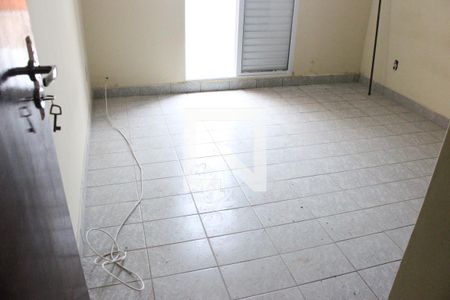 Casa para alugar com 95m², 3 quartos e 2 vagasQuarto 02