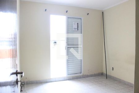 Casa para alugar com 95m², 3 quartos e 2 vagasQuarto 02
