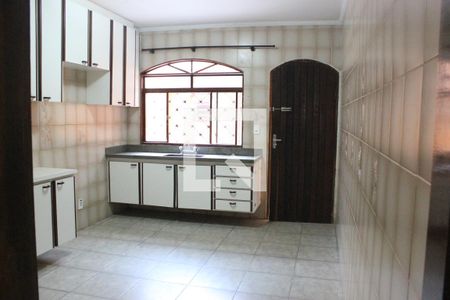 Cozinha de casa para alugar com 3 quartos, 95m² em Parque Continental I, Guarulhos