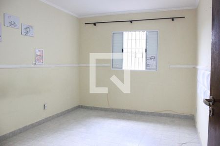 Casa para alugar com 95m², 3 quartos e 2 vagasQuarto 01