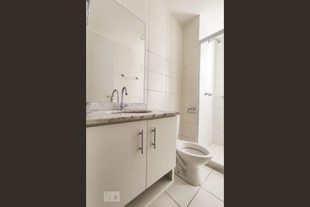 Apartamento para alugar com 66m², 2 quartos e 1 vaga Apartamento para alugar com 66m², 2 quartos e 1 vagaBanheiro