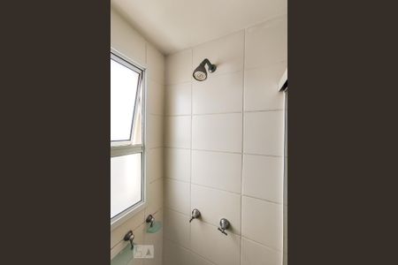 Apartamento para alugar com 66m², 2 quartos e 1 vaga Apartamento para alugar com 66m², 2 quartos e 1 vagaBanheiro da Suíte