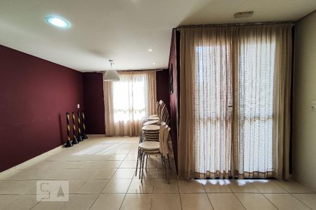 Apartamento para alugar com 66m², 2 quartos e 1 vaga Apartamento para alugar com 66m², 2 quartos e 1 vagaÁrea comum - Salão de festas
