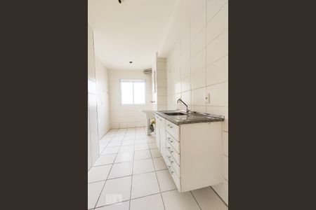 Apartamento para alugar com 66m², 2 quartos e 1 vaga Apartamento para alugar com 66m², 2 quartos e 1 vagaCozinha e Área de Serviço
