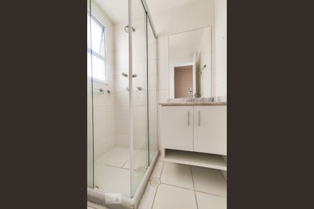 Apartamento para alugar com 66m², 2 quartos e 1 vaga Apartamento para alugar com 66m², 2 quartos e 1 vagaBanheiro da Suíte