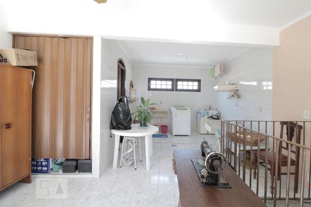 Casa para alugar com 220m², 2 quartos e 1 vagaArea de serviço