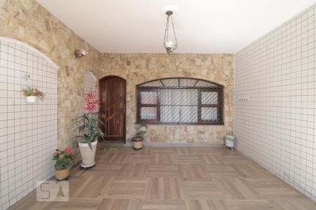 Casa para alugar com 220m², 2 quartos e 1 vagaGaragem