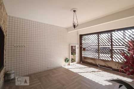 Casa para alugar com 220m², 2 quartos e 1 vagaGaragem