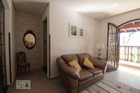 Casa para alugar com 220m², 2 quartos e 1 vagaSuite 
