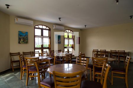 Casa de condomínio à venda com 150m², 3 quartos e 2 vagasSalão de festas 