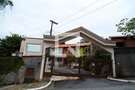 Casa de condomínio à venda com 150m², 3 quartos e 2 vagasFachada