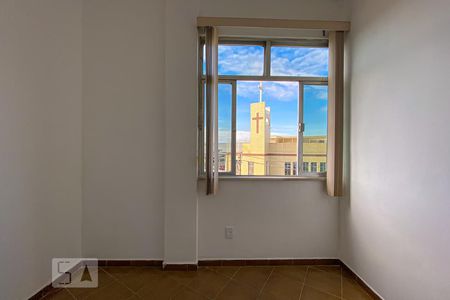 Quarto 1 de apartamento para alugar com 2 quartos, 64m² em Braz de Pina, Rio de Janeiro