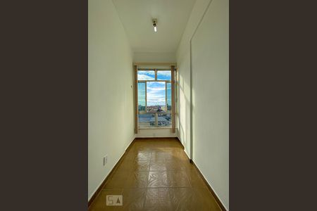 Sala de apartamento para alugar com 2 quartos, 64m² em Braz de Pina, Rio de Janeiro