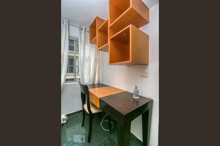 Sala - Home office de apartamento para alugar com 2 quartos, 44m² em Bigorrilho, Curitiba