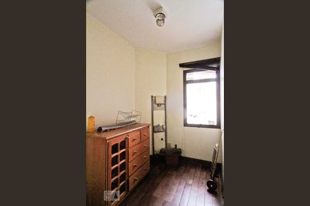 Apartamento à venda com 354m², 5 quartos e 4 vagasQuarto de Serviço