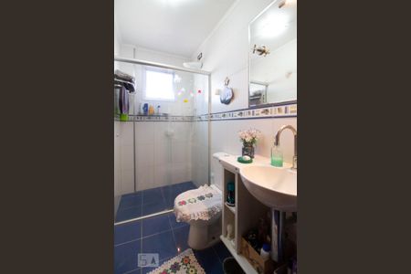 Apartamento à venda com 75m², 2 quartos e 1 vaga Apartamento à venda com 75m², 2 quartos e 1 vagaBanheiro