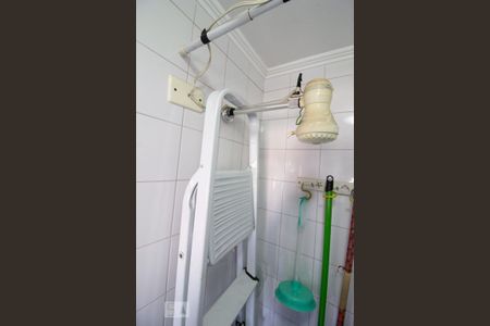 Apartamento à venda com 75m², 2 quartos e 1 vaga Apartamento à venda com 75m², 2 quartos e 1 vagaBanheiro de Serviço