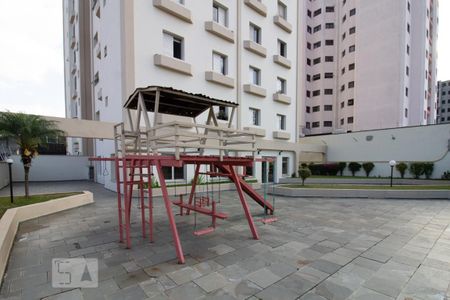 Apartamento à venda com 75m², 2 quartos e 1 vaga Apartamento à venda com 75m², 2 quartos e 1 vagaÁrea Comum - Playground