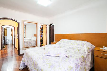 Casa à venda com 254m², 3 quartos e 3 vagas Casa à venda com 254m², 3 quartos e 3 vagasSuíte Master