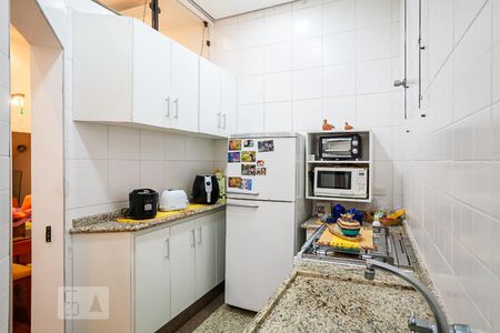 Casa à venda com 254m², 3 quartos e 3 vagas Casa à venda com 254m², 3 quartos e 3 vagasCozinha 1