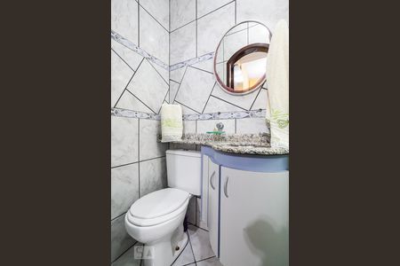 Casa à venda com 254m², 3 quartos e 3 vagas Casa à venda com 254m², 3 quartos e 3 vagasBanheiro da Suíte 2