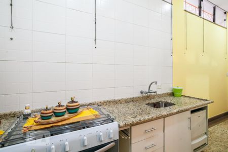 Casa à venda com 254m², 3 quartos e 3 vagas Casa à venda com 254m², 3 quartos e 3 vagasCozinha 1