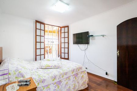 Casa à venda com 254m², 3 quartos e 3 vagas Casa à venda com 254m², 3 quartos e 3 vagasSuíte Master