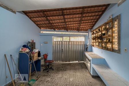 Casa para alugar com 149m², 3 quartos e 1 vagaVista da Sala (varanda e garagem)