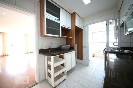Apartamento para alugar com 92m², 2 quartos e 2 vagasCozinha 