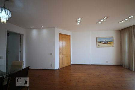 Apartamento para alugar com 92m², 2 quartos e 2 vagasSala