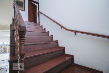 Casa à venda com 510m², 4 quartos e 7 vagasescada acesso dormitorios