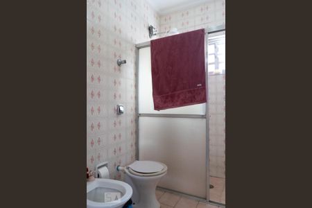 Casa para alugar com 392m², 6 quartos e 5 vagas Casa para alugar com 392m², 6 quartos e 5 vagasBanheiro da suíte