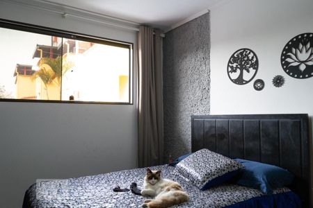 Casa para alugar com 392m², 6 quartos e 5 vagas Casa para alugar com 392m², 6 quartos e 5 vagasQuarto 1 casa dos fundos