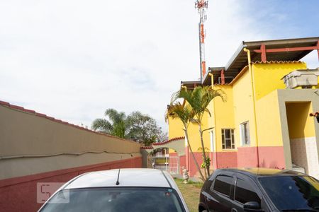Casa para alugar com 392m², 6 quartos e 5 vagas Casa para alugar com 392m², 6 quartos e 5 vagasVista quarto 1 casa dos fundos