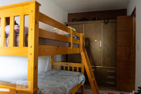 Casa para alugar com 392m², 6 quartos e 5 vagas Casa para alugar com 392m², 6 quartos e 5 vagasQuarto 2 casa dos fundos